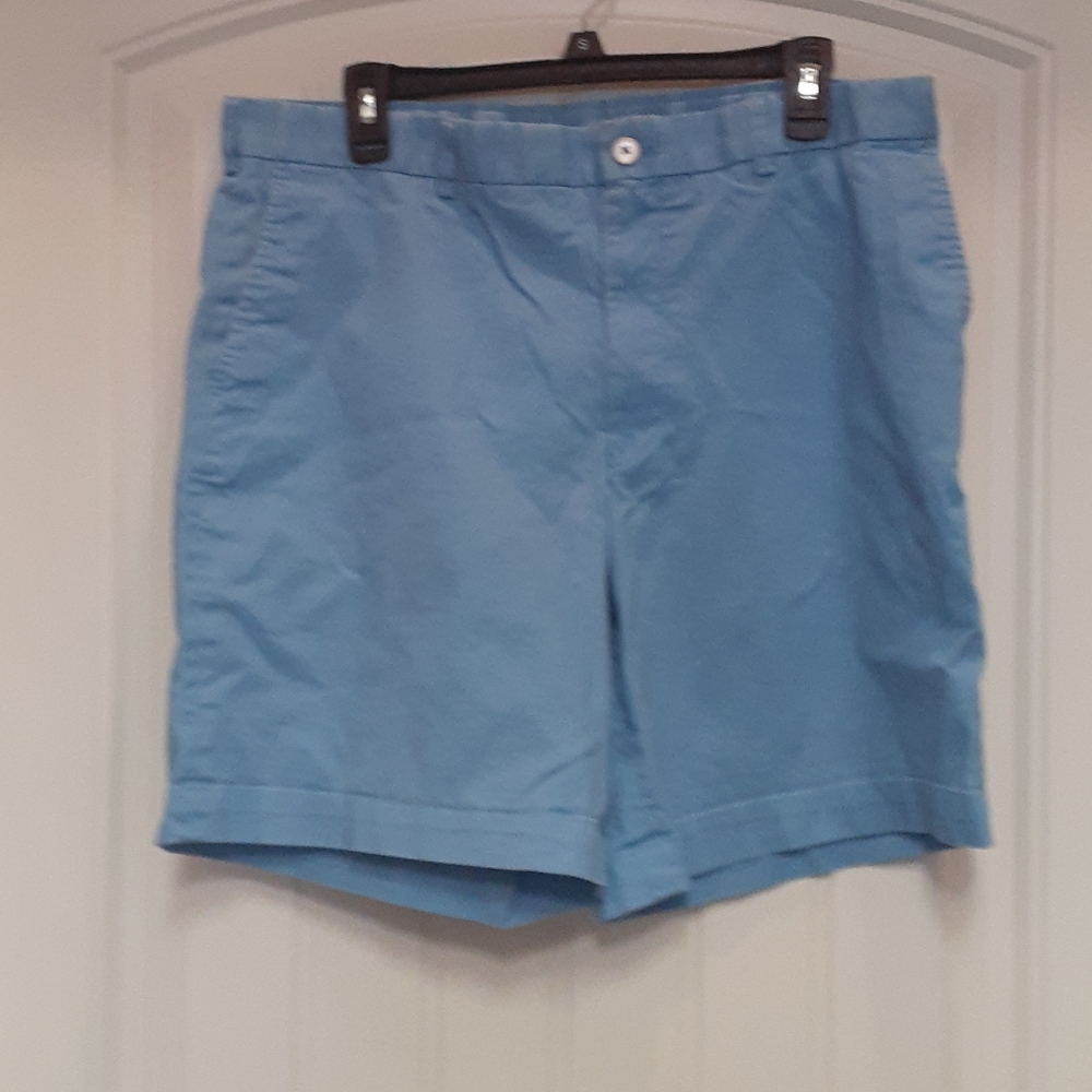 Men's Southern Tide shorts never worn waist 36.